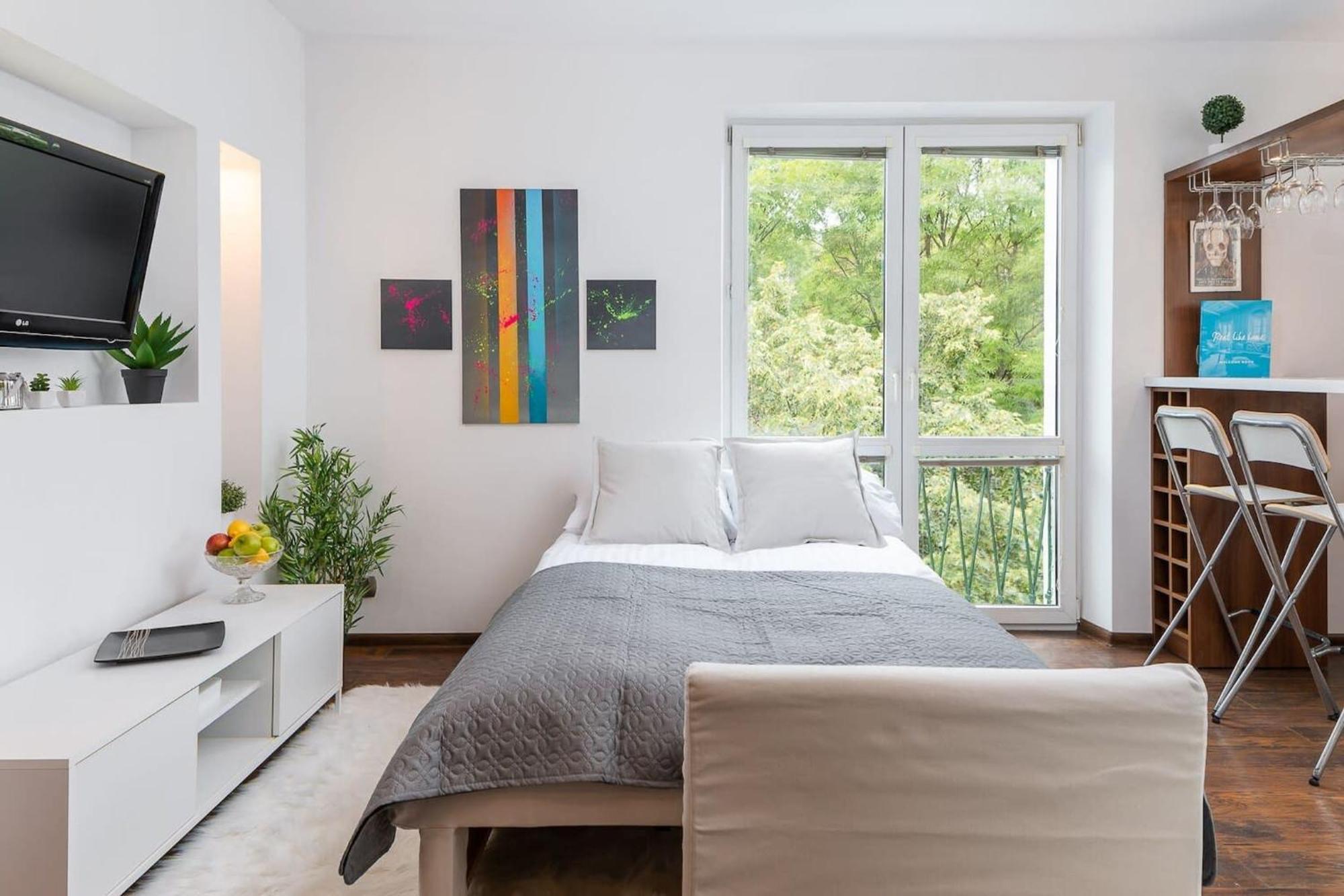 Apartament Nowoczesny Przy Alejach Solidarnosci W Warszawie By Rent Like *